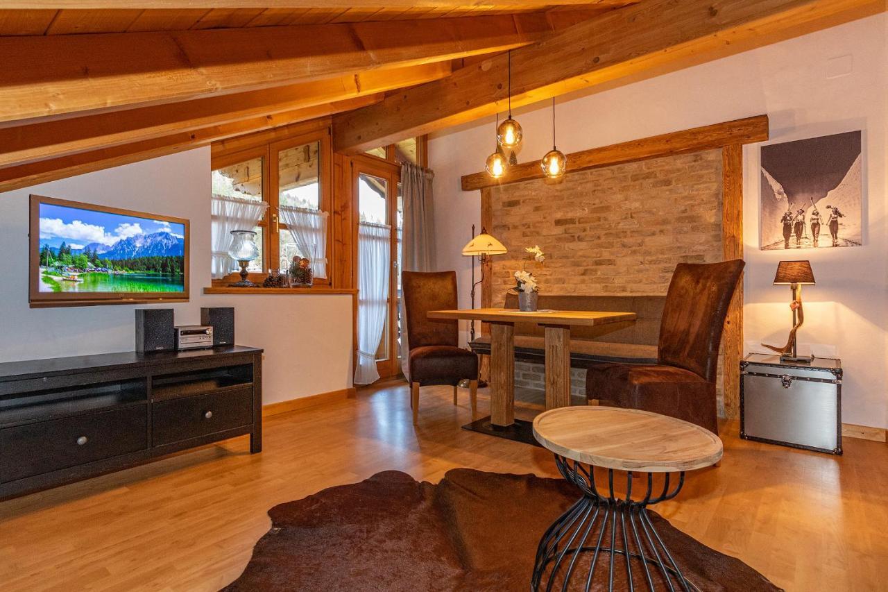 Ferienhaus Alpenblick ミッテンヴァルト エクステリア 写真