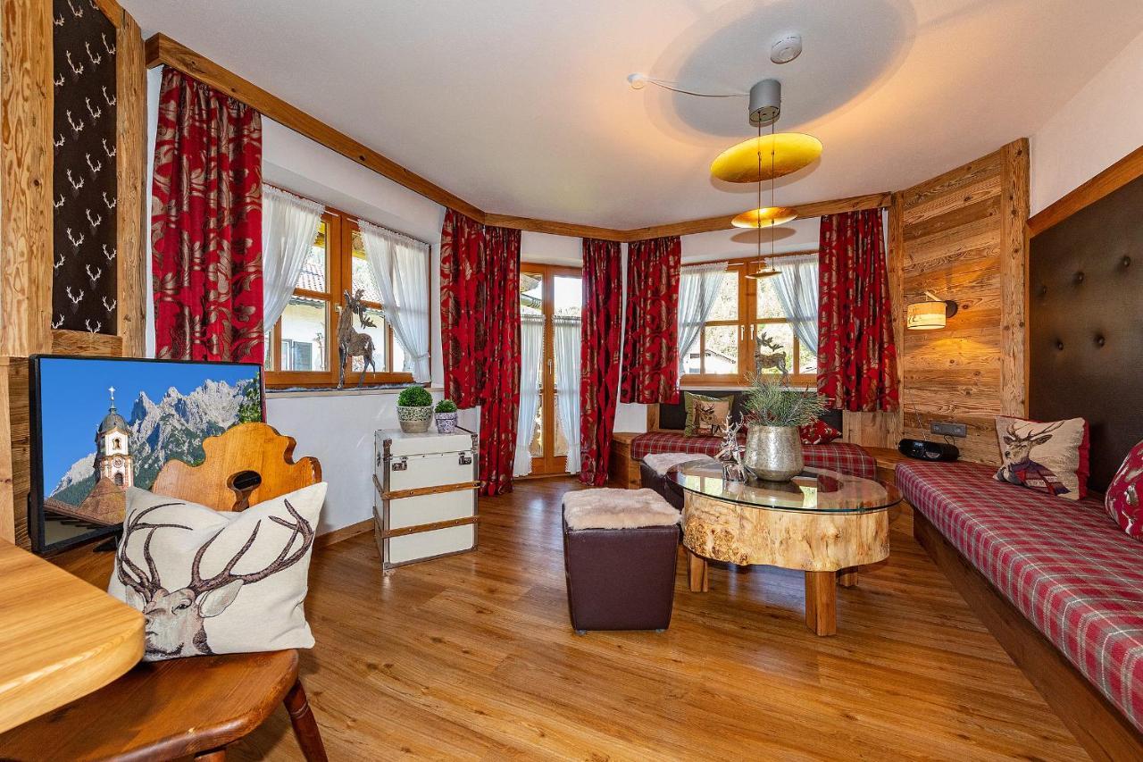 Ferienhaus Alpenblick ミッテンヴァルト エクステリア 写真